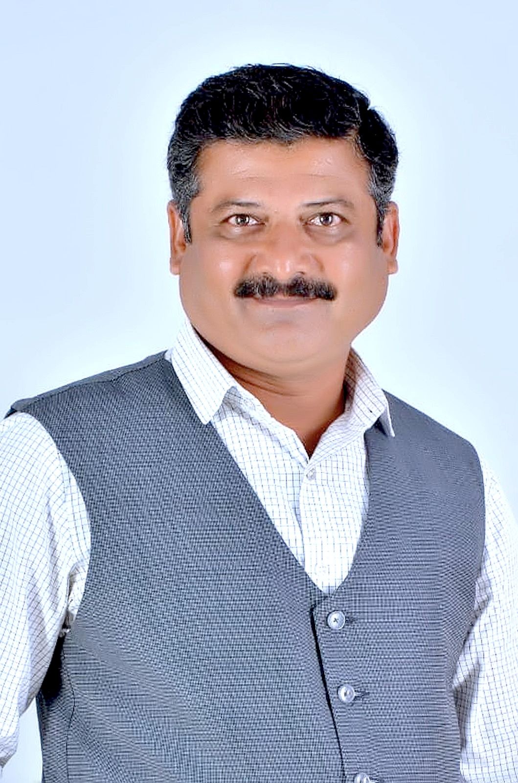 Director Girvan.n.s